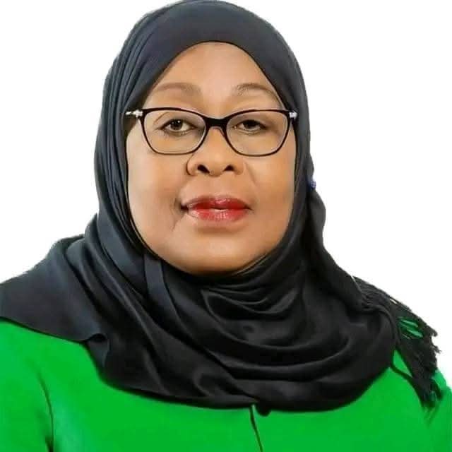 nairobiDailyNew's tweet image. Tanzania you people are playing with Kenyan Gen Z&apos;s!

Do you know that Kenyan Gen Z&apos;s are the only people who have eaten lunch at parliament without invitation?

We will deport all tanzania and visit their president white house