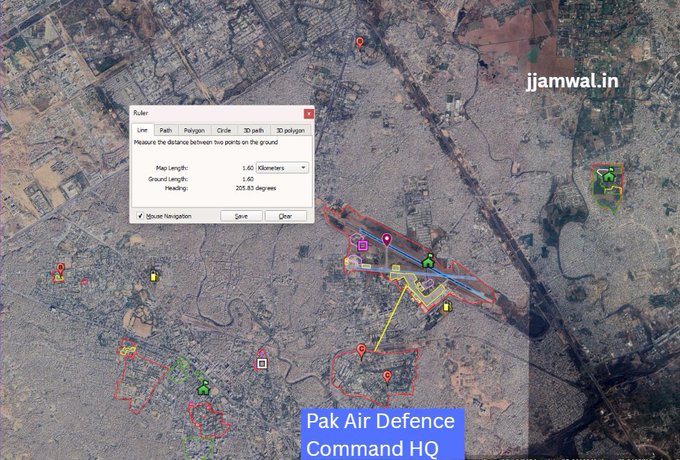 PAF बेस नूर खान — पाकिस्तान की एयर डिफेंस कमांड मुख्यालय से सिर्फ 1.5 किमी दूर — न सिर्फ रणनीतिक रूप से महत्वपूर्ण है, बल्कि प्रतीकात्मक रूप से भी विडंबनापूर्ण है।
एक ऐसा एयरबेस जो एयर डिफेंस के इतने करीब है, अजेय होना चाहिए था। इसकी असुरक्षा... वाकई शर्मनाक है।

#PAF #AirDefence