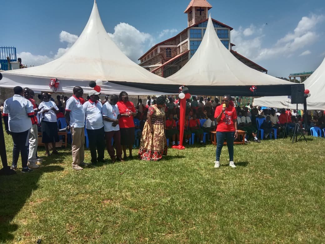 NACADAKenya's tweet image. 🚶‍♂️💪 WEST POKOT STEPS UP FOR HUMANITY &amp;amp; DRUG-FREE FAMILIES! 💪🚶‍♀️

#PowerOfHumanity #PositiveParenting

Our West Pokot County Office joined forces with Kenya Red Cross - West Pokot for a transformative day of:

🏁 POWER OF HUMANITY WALK
📍 Route: Bendera → Makutano Town
👣