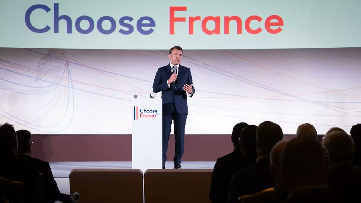 Versailles accueille le sommet #ChooseFrance : 20 Mds € d’investissements, 200 PDG venus du monde entier.

Oui, la #France reste la 1ère destination européenne des capitaux.
Mais l’#Europe doit redevenir un continent qui donne envie d’investir ET d’embaucher.
Relocaliser,