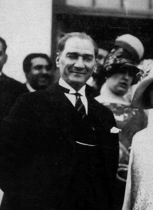 Bıraktığın Cumhuriyet bize emanet. 🙏🇹🇷#19Mayıs