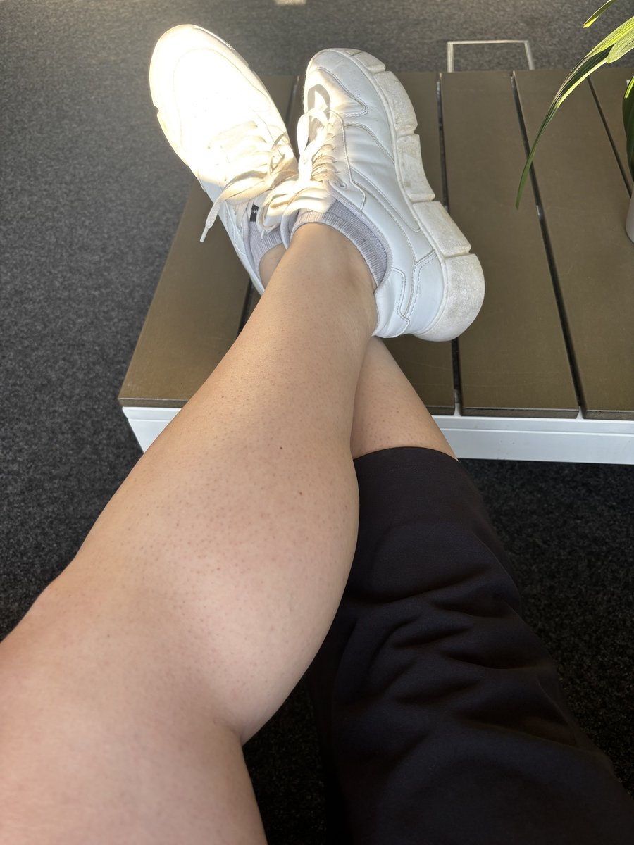 Queen Amelia (@queenadawson) on Twitter photo Guten Morgen meine lieben Zahlsklaven. 🖤 Eure Queen sitzt im Büro, lässt sich die Sonne auf Ihre göttlichen Füße scheinen und erwartet jetzt Kaffeesendungen. ☕️
Na los, lass meine Woche gut beginnen und mach dich nützlich 😌
<a href="/dommes_rt/">dommesRt</a> <a href="/rtfeetslave1/">RT_Feet_slave</a> <a href="/feetexplorerRT/">Feet explorer</a> Guten Morgen meine lieben Zahlsklaven. 🖤 Eure Queen sitzt im Büro, lässt sich die Sonne auf Ihre göttlichen Füße scheinen und erwartet jetzt Kaffeesendungen. ☕️
Na los, lass meine Woche gut beginnen und mach dich nützlich 😌
<a href="/dommes_rt/">dommesRt</a> <a href="/rtfeetslave1/">RT_Feet_slave</a> <a href="/feetexplorerRT/">Feet explorer</a>
