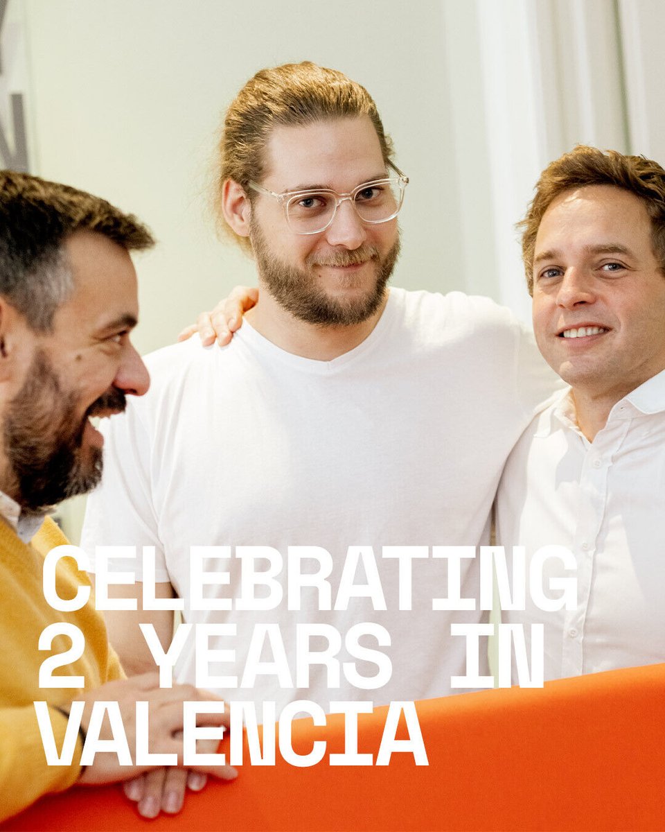 We wish the whole world could visit #Valencia 🇪🇸 Catch up on life along Carrer de Colón and read our latest #interview about living with a view of the #BalearicSea: bit.ly/4jpPYVr #valenciaexpats #expatsvalencia #expatsinvalencia #livingvalencia #valencia #expatliving