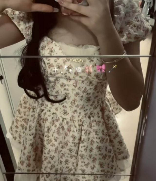 GunGun0428's tweet photo. @Sexytoxiaoshu 碎花 https://t.co/JtthhZE54j