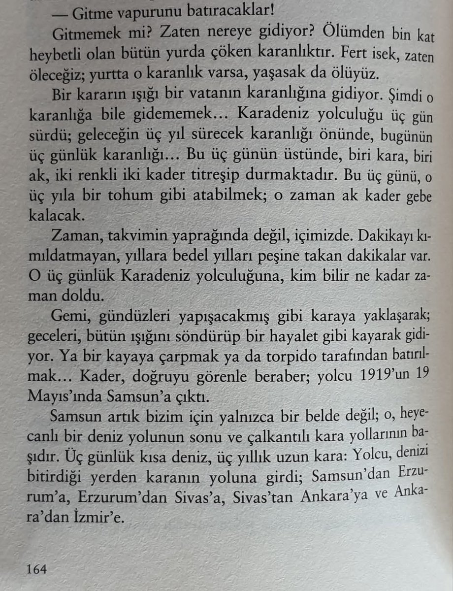 Gazi Mustafa Kemal Atatürk'ün öncülüğünde 19 Mayıs 1919'da Samsun'dan başlayan ve 9 Eylül 1922'de İzmir'de zaferle sonuçlanan ulusal kurtuluş savaşımızın aziz hatırasına 19 Mayıs Atatürk'ü Anma, Gençlik ve Spor Bayramımız kutlu olsun...