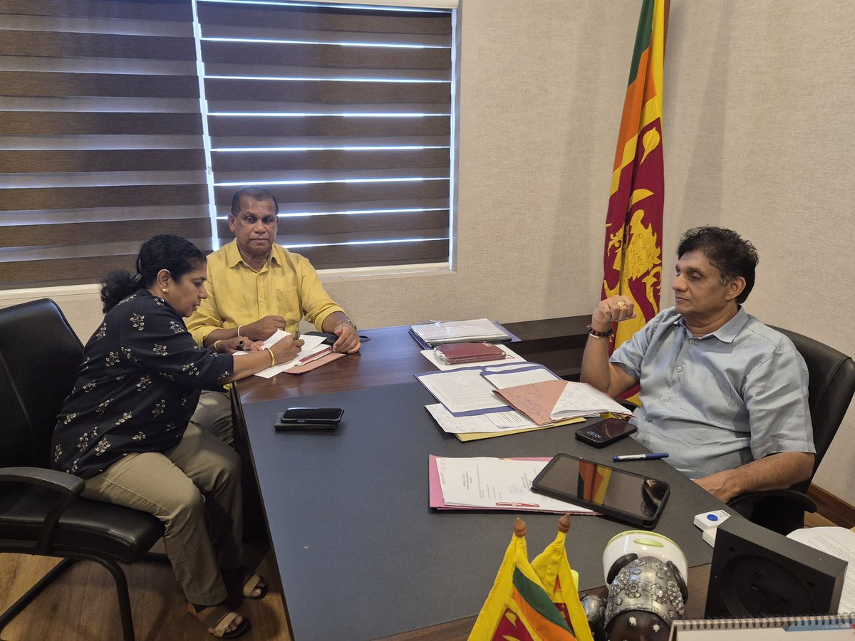 . <a href="/sjbsrilanka/">Samagi Jana Balawegaya</a> and <a href="/officialunp/">UNP</a> agreed to work together in establishing councils #srilanka #lka #unp #sjb