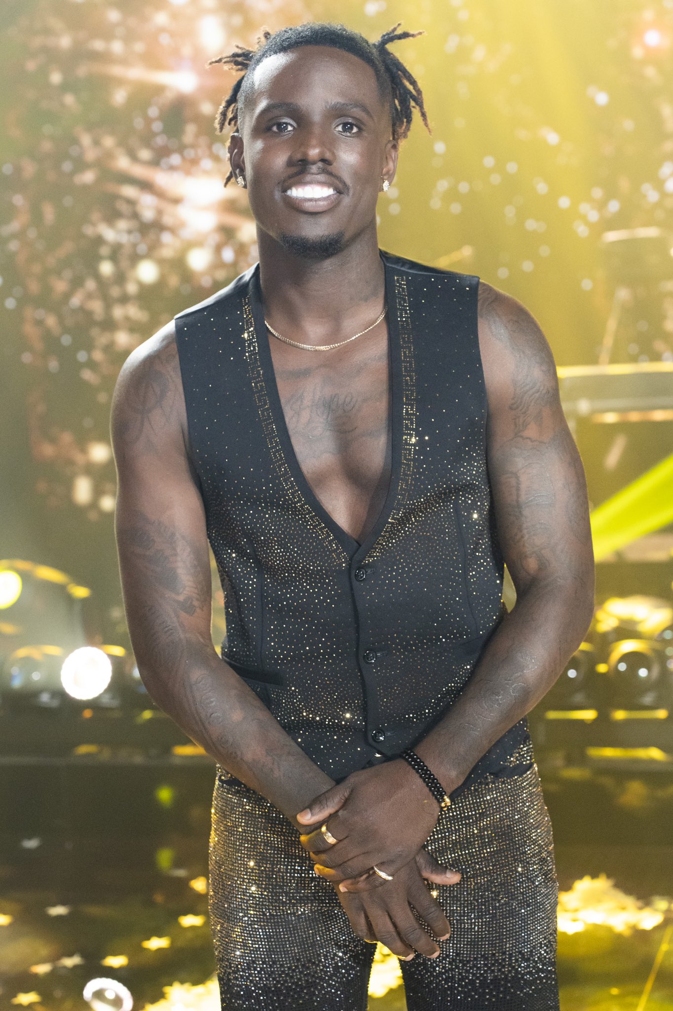 TheShadeRoom on X: "Congratulations to Jamal Roberts for winning season 23 of American Idol. According to Ryan Seacrest, the singer won after a record breaking 26-million votes to the show, more than