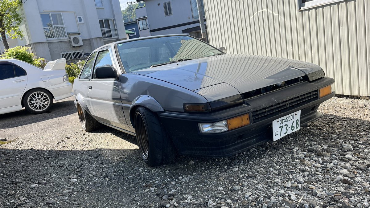 nrafactory's tweet photo. またもやご無沙汰してましたがハチロク本人共に元気です
ハチロクエンジンルームちょっとガソリン臭いですがw

ということでキャニスター買いました https://t.co/9RF4YtYIw2