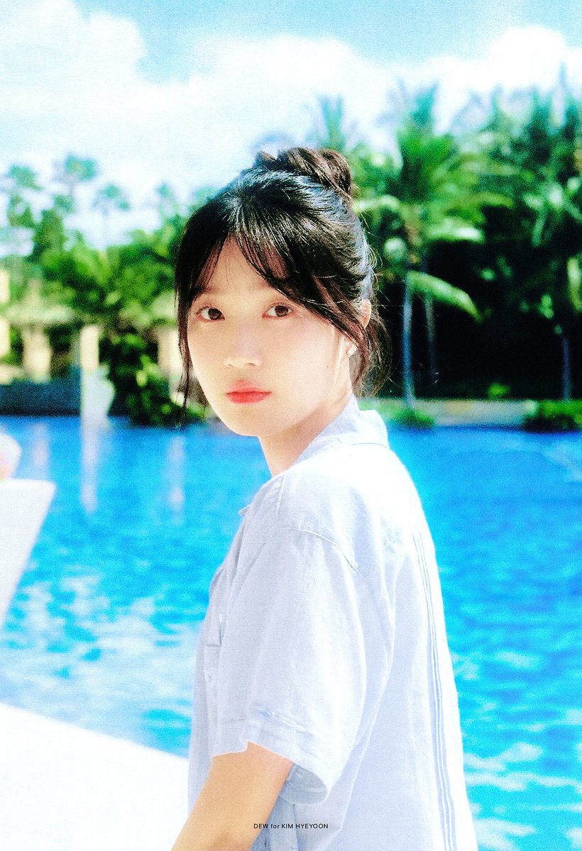 럽 tweet media