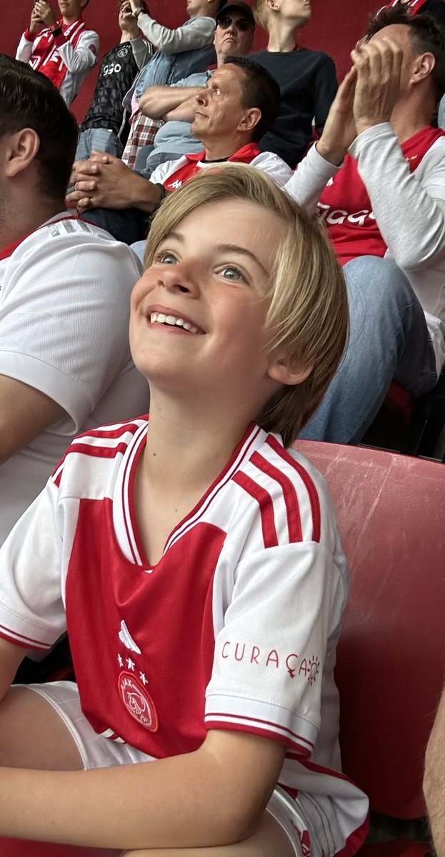Gister de eerste keer ❌❌❌! #ajaxdebuut <a href="/AjaxFancare/">Ajax Fancare</a>