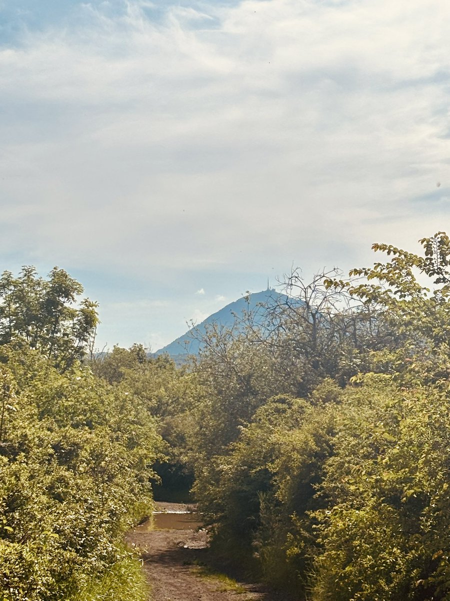 Notre phare. Bon lundi. #auvergne