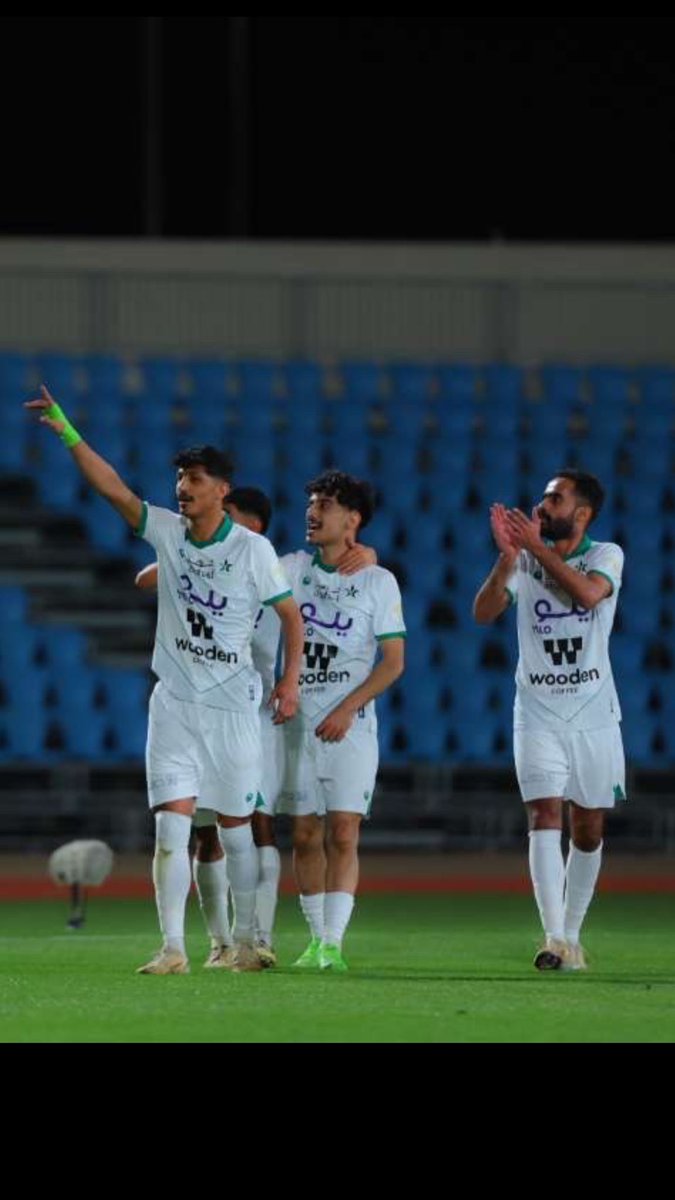 3mr_rwi's tweet photo. اللهم لك الحمد ..
انتهى موسمنا التاريخي بالصعود لدوري روشن 
شكرا للطاقم الفني والإداري والطبي على جهودهم طوال الموسم 
شكرا أخواني اللاعبين كنتم قد المسؤولية 
شكرا جمهورنا الغالي💚
نسأل الله التوفيق في قادم الايام💚💚💚
#نجمة_عنيزة 
@alnajmahfc https://t.co/vOfd6uYPhU