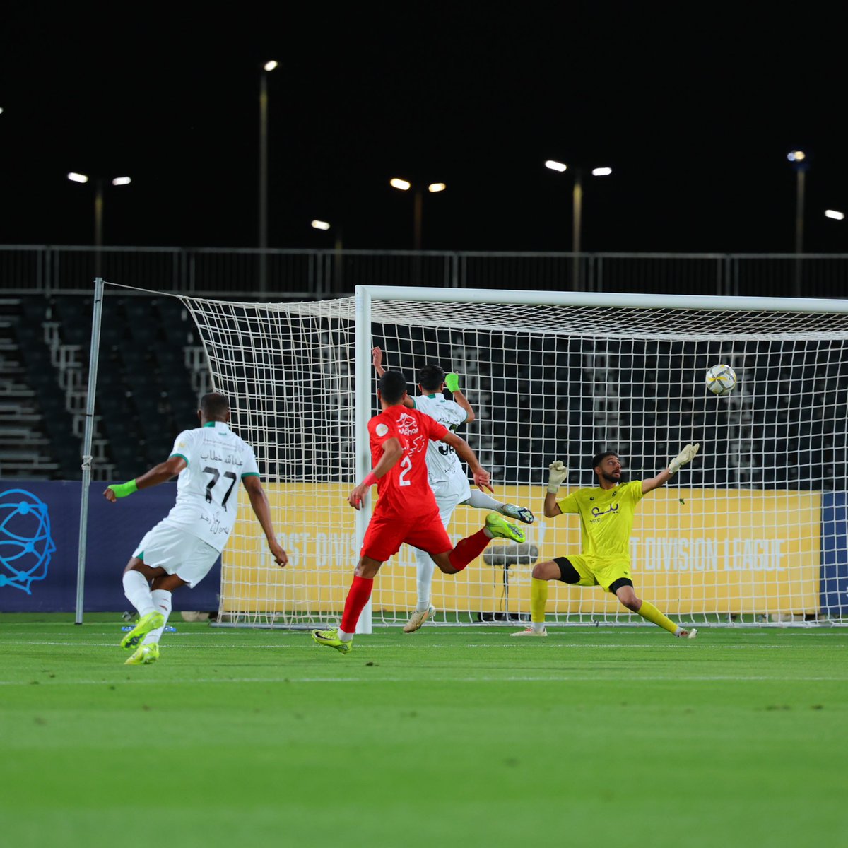 3mr_rwi's tweet photo. اللهم لك الحمد ..
انتهى موسمنا التاريخي بالصعود لدوري روشن 
شكرا للطاقم الفني والإداري والطبي على جهودهم طوال الموسم 
شكرا أخواني اللاعبين كنتم قد المسؤولية 
شكرا جمهورنا الغالي💚
نسأل الله التوفيق في قادم الايام💚💚💚
#نجمة_عنيزة 
@alnajmahfc https://t.co/vOfd6uYPhU