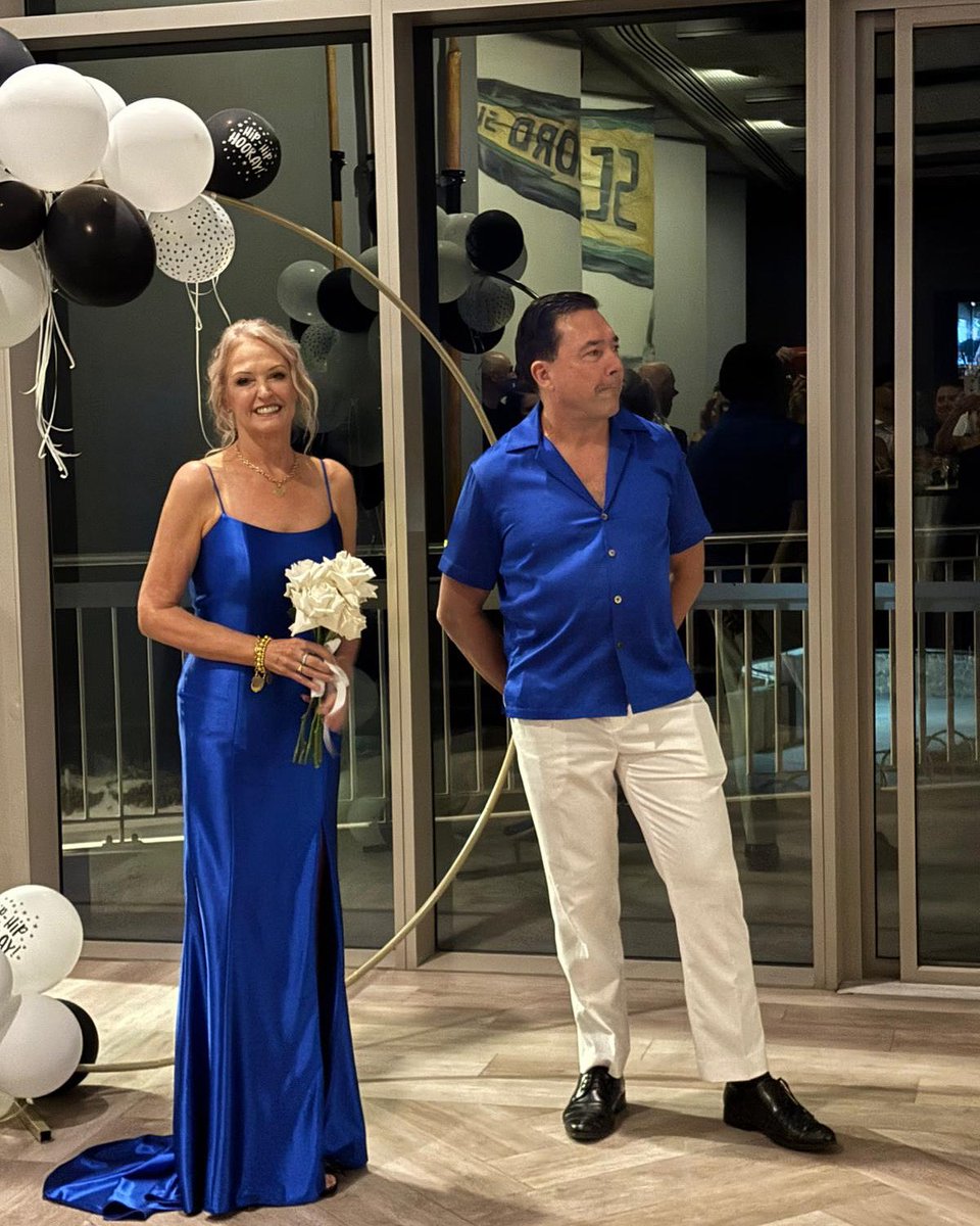 I mighta got married on the weekend. Jules is a lucky girl 😉