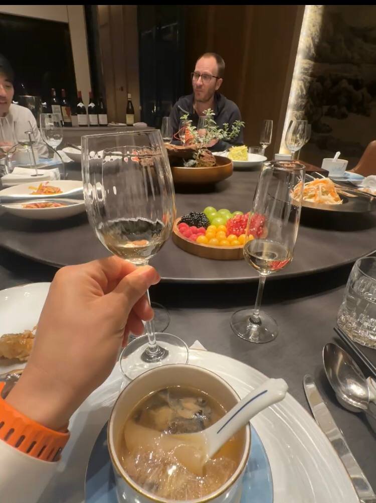 cap_bellaI's tweet photo. Big thanks to my college bestie for inviting me to such a great night at a private winery. It was a  mix of wisdom and style. I’ll never forget what she said: ‘It’s not just about the wine, but who you’re sharing it with.
Here’s to good talks, new faces, and friendships that last https://t.co/ltS9l8TOOg