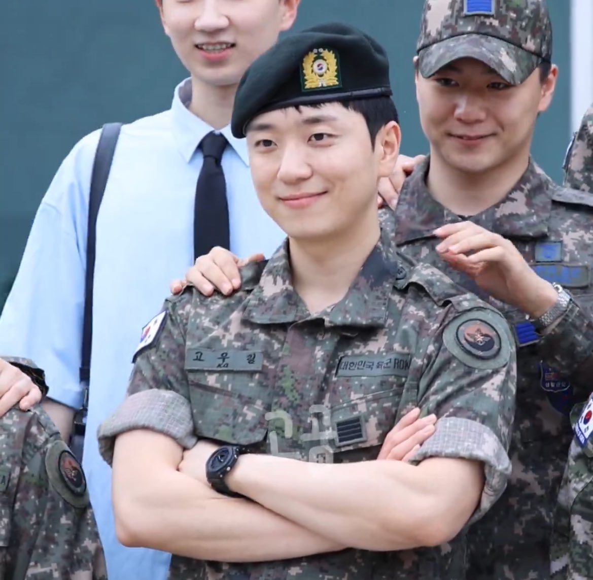 Congratulations to Ko Woorim
for his succesfull and healthy military discharge today 💙🫡

We are beyond proud of you and wish you much luck and health in the future.🌸

#Woorim #Forestella #SoopByeol #다시만난봄_포레스텔라_고우림 #WOORIM_IS_BACK #KoWoorim_with_Forestella