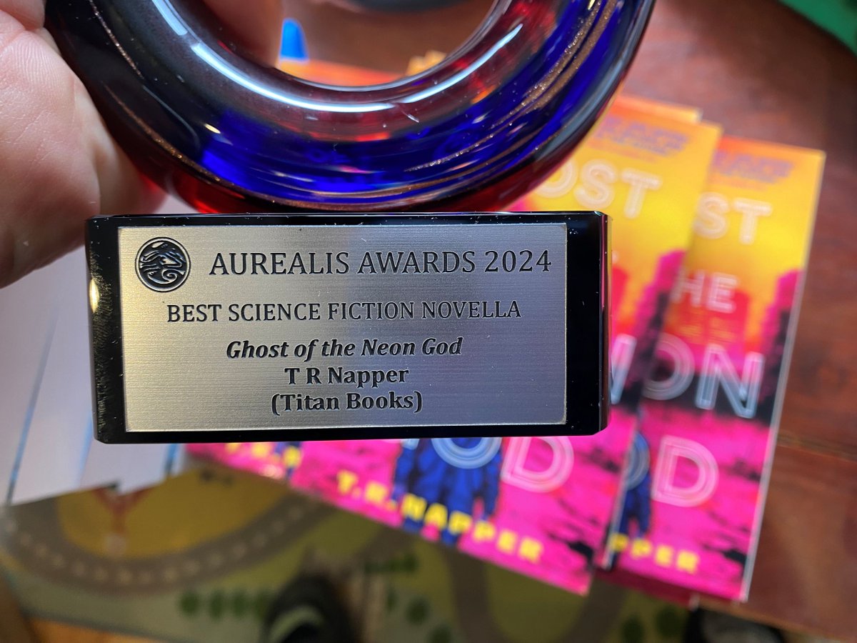 TheEscherMan's tweet image. My Aurealis Award trophy arrived today. Gorgeous. Wrote a short article (linked) about the award, what it means to me, and included an excerpt from my acceptance speech, where I speak to the diabolical issue of AI in our art.

nappertime.com/ghost-of-the-n…