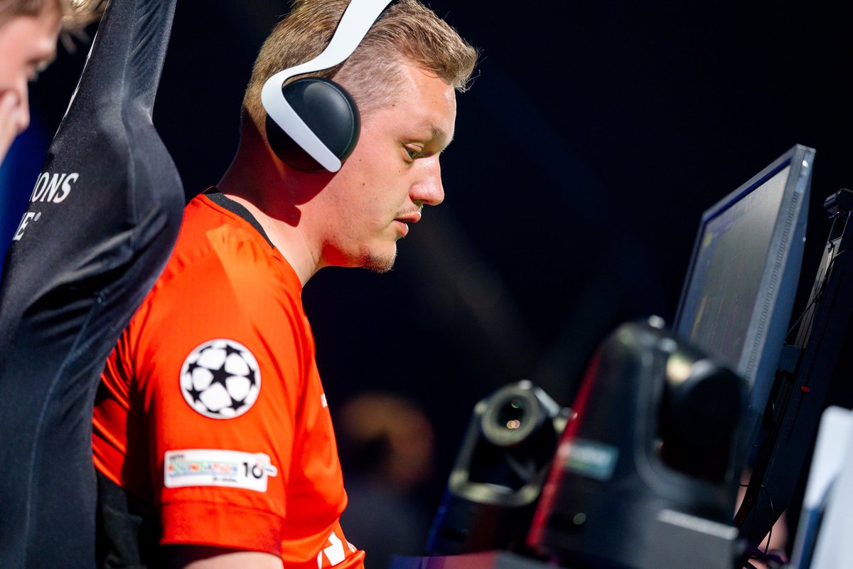 Eliminated from the eChampions League ❌

Disappointed that I wasn’t able to reach my level throughout the tournament.

Time to rest and start preparing for the World Cup in August.

<a href="/goat_efc/">GOAT EFC</a> | <a href="/AlmereCityFC/">Almere City FC</a>