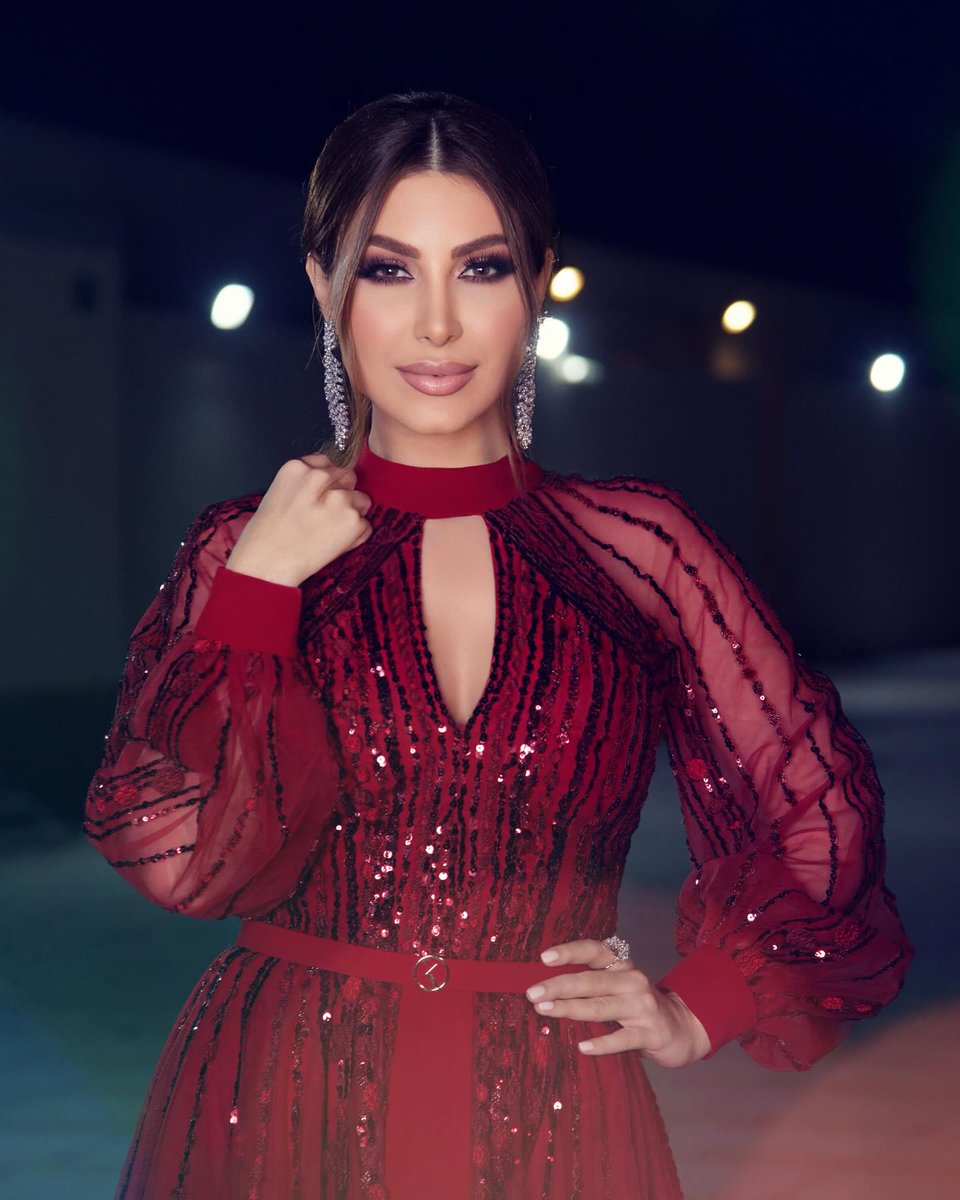 بالفيديو- يارا تتألّق بحفل زفاف في دبي وتحيّي أضخم حفلات العيد في أربيل
 bisara7a.com/?p=281703 

<a href="/yara_lb/">Yara</a> <a href="/tarekaboujaoude/">TAREK ABOU JAOUDE</a> 

#يارا