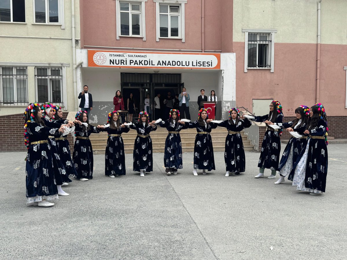 19 Mayıs Atatürk’ü Anma Gençlik ve Spor Bayramımız kutlu olsun! Başta Gazi Mustafa Kemal Atatürk olmak üzere tüm şehitlerimizi rahmet ve minnetle anıyoruz.  🇹🇷 <a href="/sultangazimem1/">Sultangazi İlçe Millî Eğitim Müdürlüğü</a>