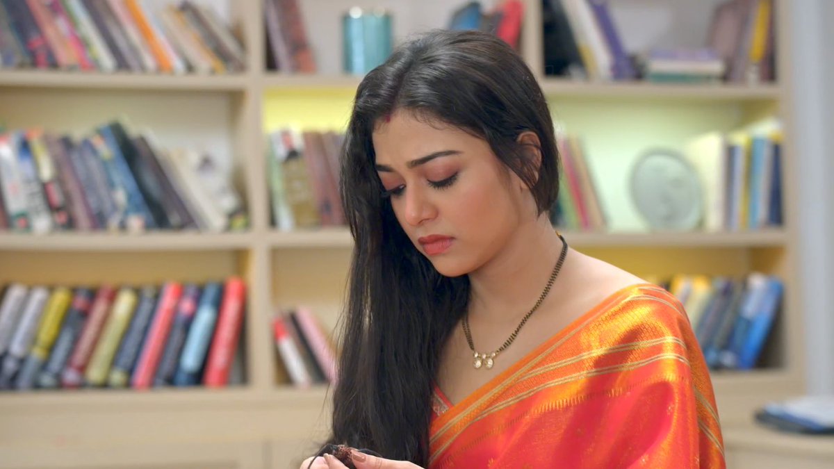 tejneilpaglu's tweet photo. Prettiest Tejaswini Chavan Pradhan 🎀😭

#GhumHaiKisikeyPyaarMeiin #VaibhaviHankare #ParamSingh https://t.co/acpA7xdLNl