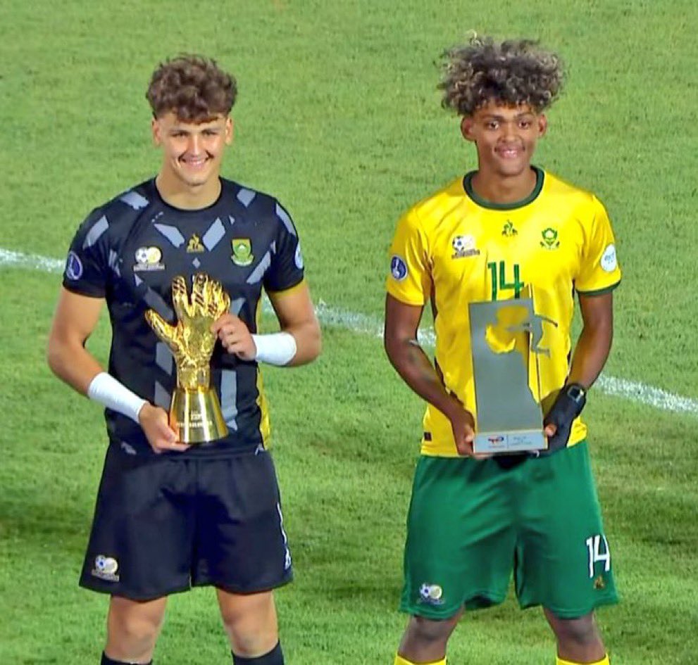 Still so grateful to have Zim legend Pernell McKop in my (not so little anymore) goalkeeper’s life 🙏

#Amajita #U20AFCON #U20AFCONFinal