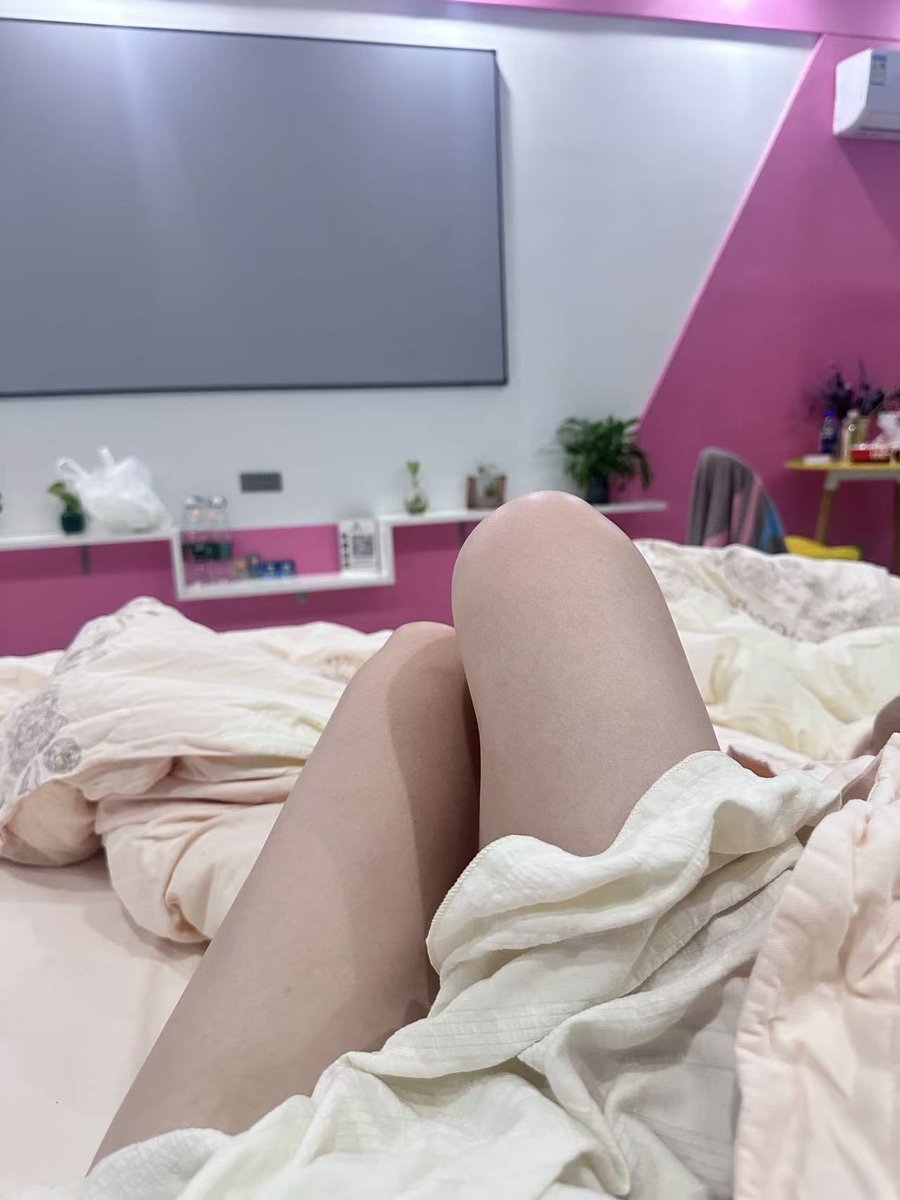 太原的兄弟们，单次的，包小时的说好几点咱就几点。我这好安排！加了qq的，我会留你们几天。但是我们走之前还没玩的，闲聊的，我回去以后就永久拉黑！什么口嗨，鸽子党勿扰。@Mon_001K @007share @tbzt2024 @wqganenshi_   #淫妻3p #多人优质局  #骚宝 https://t.co/WMeJ3wZhAg