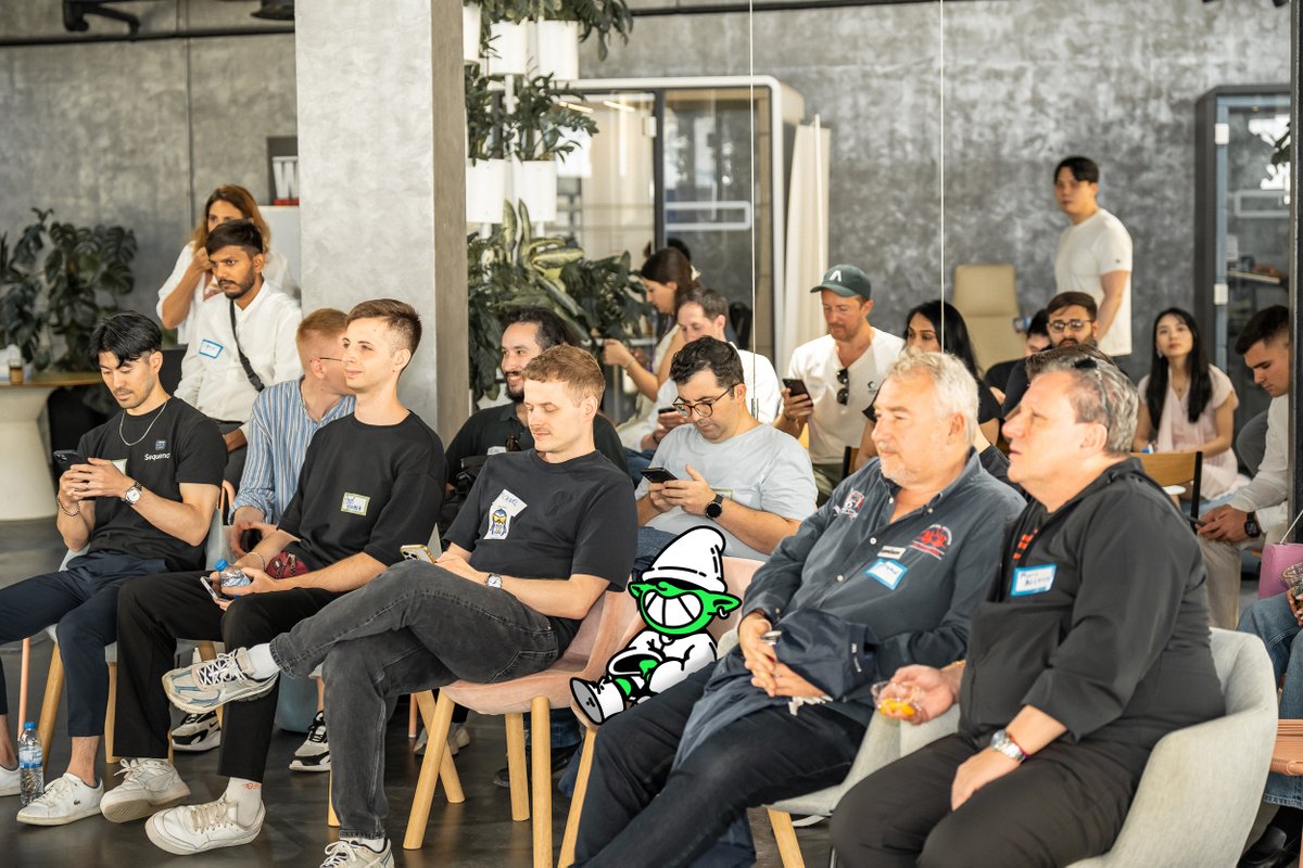LFGOB_gObY's tweet image. gObY showed up to the Dubai Token game hack as MARBLEX CMO and:
🎤 Delivered a rogue keynote
🎮 Pitched a game built on gOb vibes
🧵 Deployed to mainnet by “accident”
Branding: chef’s kiss.
Strategy: unclear but confident.
Thanks to our sponsors for backing dis y'all love ya…