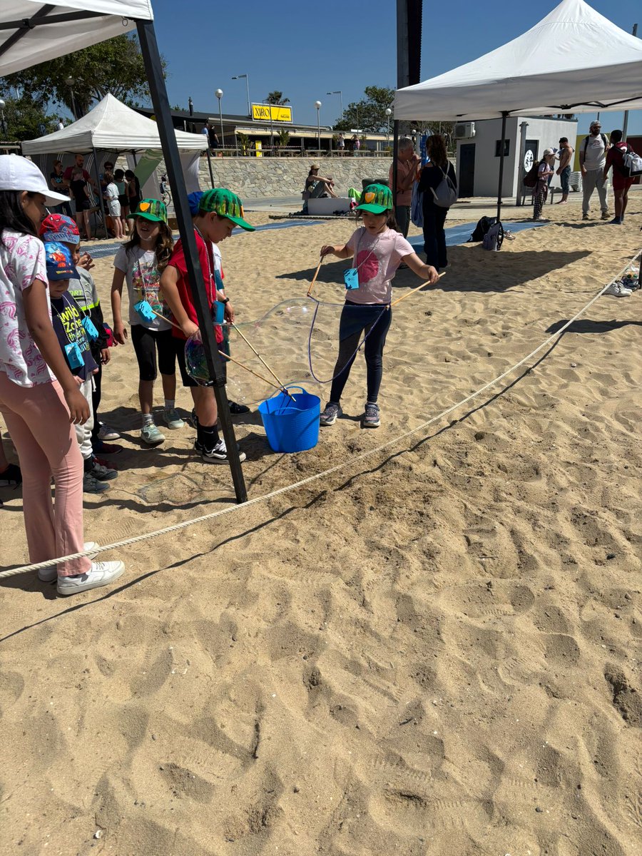 Divendres els #capitansicapitanesmongeta de 1a etapa van reflexionar sobre el mar a l'acte de cloenda de primària de les #EscolesSostenibles <a href="/escolesxesc/">EscolesXESC</a> <a href="/esenred21/">ESenRED</a>