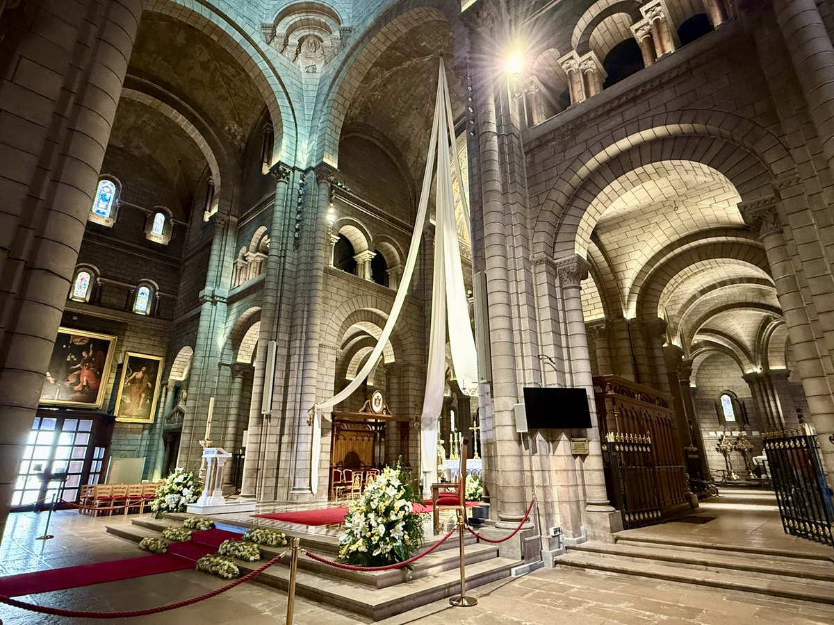 farchie03's tweet photo. Visiting and paying my respects always, to Princess Grace of Monaco and Rainier III,Prince of Monaco at Saint Nicholas Cathedral in Monaco.
May they sleep in peace.
Here are my photos of cherished moments❤️
#GraceKelly #PrincessGrace #PrinceRainier #Monaco #SaintNicholasCathedral https://t.co/Wqvhu8MN83