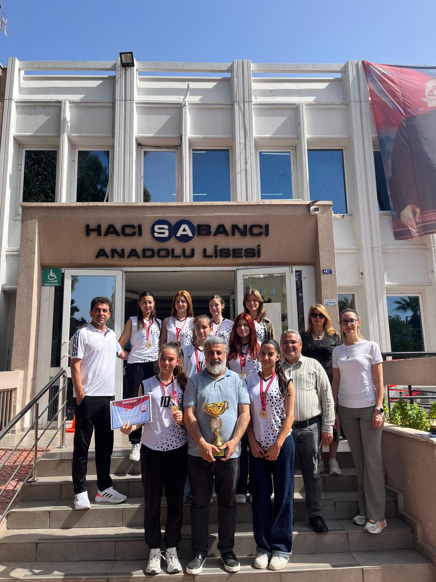 Kız Voleybol Takımı İl birincisi öğrencilerimizi ve emeği geçen öğretmenlerimizi gönülden kutluyoruz.
<a href="/tcmeb/">Millî Eğitim Bakanlığı</a> <a href="/fazilet_durmus/">Fazilet Öğretmen 🇹🇷</a> <a href="/MersinMEM/">Mersin İl Millî Eğitim Müdürlüğü</a> <a href="/yenisehirmem_33/">Yenişehir İlçe Milli Eğitim Müdürlüğü</a>