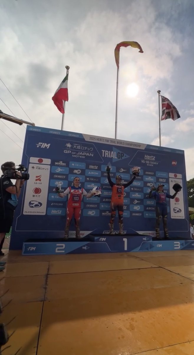 sherco_japan's tweet photo. TRIAL世界選手権日本GP🇯🇵

DAY2.sherco &amp; scorpaチーム

Podium👏

trialgp women

Berta abellan🇪🇸 1位🥇

Kaytlyn adshead 🇬🇧3位🥉

trial2

Billy green🇬🇧 2位🥈

#sherco
#sherco_racing_factory
#scorpa
#モビリティリゾートもてぎ
#トライアル世界選手権 https://t.co/6msnkEKF2k