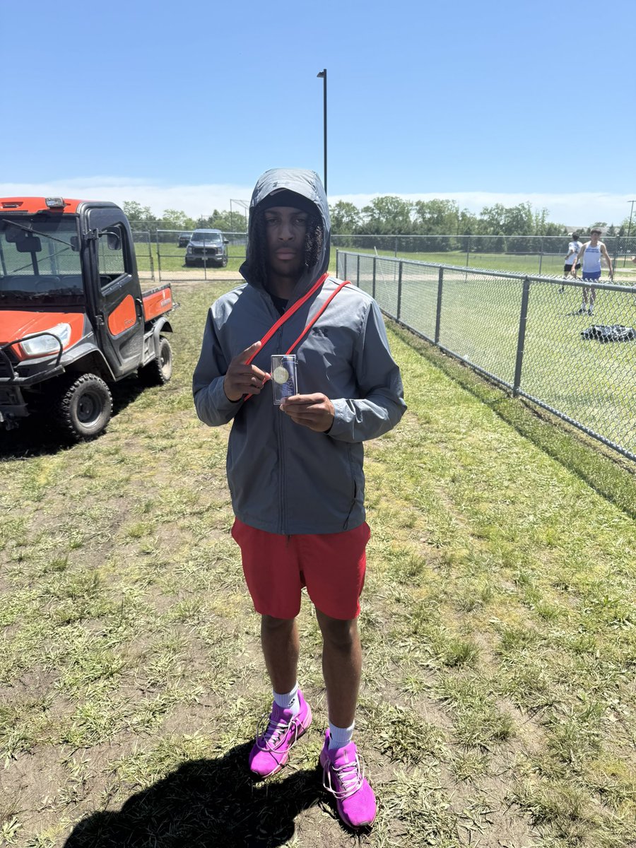 Quayd Hendryx (@quaydhendryx5) on Twitter photo Productive weekend on the track. Leaving a sectional champion in the 4x100m, 100m, and 200m. Time to rest and recover for states in 2 weeks!#agtg <a href="/KinslerLatish/">Latish Kinsler</a> Productive weekend on the track. Leaving a sectional champion in the 4x100m, 100m, and 200m. Time to rest and recover for states in 2 weeks!#agtg <a href="/KinslerLatish/">Latish Kinsler</a>