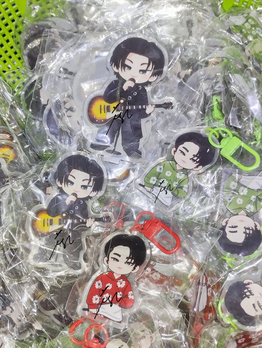 xxnksn's tweet photo. ⭐ #isimails | #isiupdates | #rie_fdbcks

— ni-ki denim tears keyrings, and jjong jovi keyrings and standees arrived safely! thank u sooo much @jaehyuniee_20 for everything! love them so much 🫶🏻

✩‧₊˚ https://t.co/5stiP40KFN