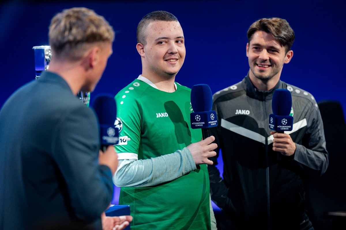 DrNW (@drnightwatch) on Twitter photo eCL Top 8 ✅
We go again next week in Munich 🙏
Unbelievable weekend for a first international LAN from <a href="/RBLZ_Alihan/">Alihan Hadzhi</a>, couldn't be more happy for him after all the work put in 🥹 eCL Top 8 ✅
We go again next week in Munich 🙏
Unbelievable weekend for a first international LAN from <a href="/RBLZ_Alihan/">Alihan Hadzhi</a>, couldn't be more happy for him after all the work put in 🥹