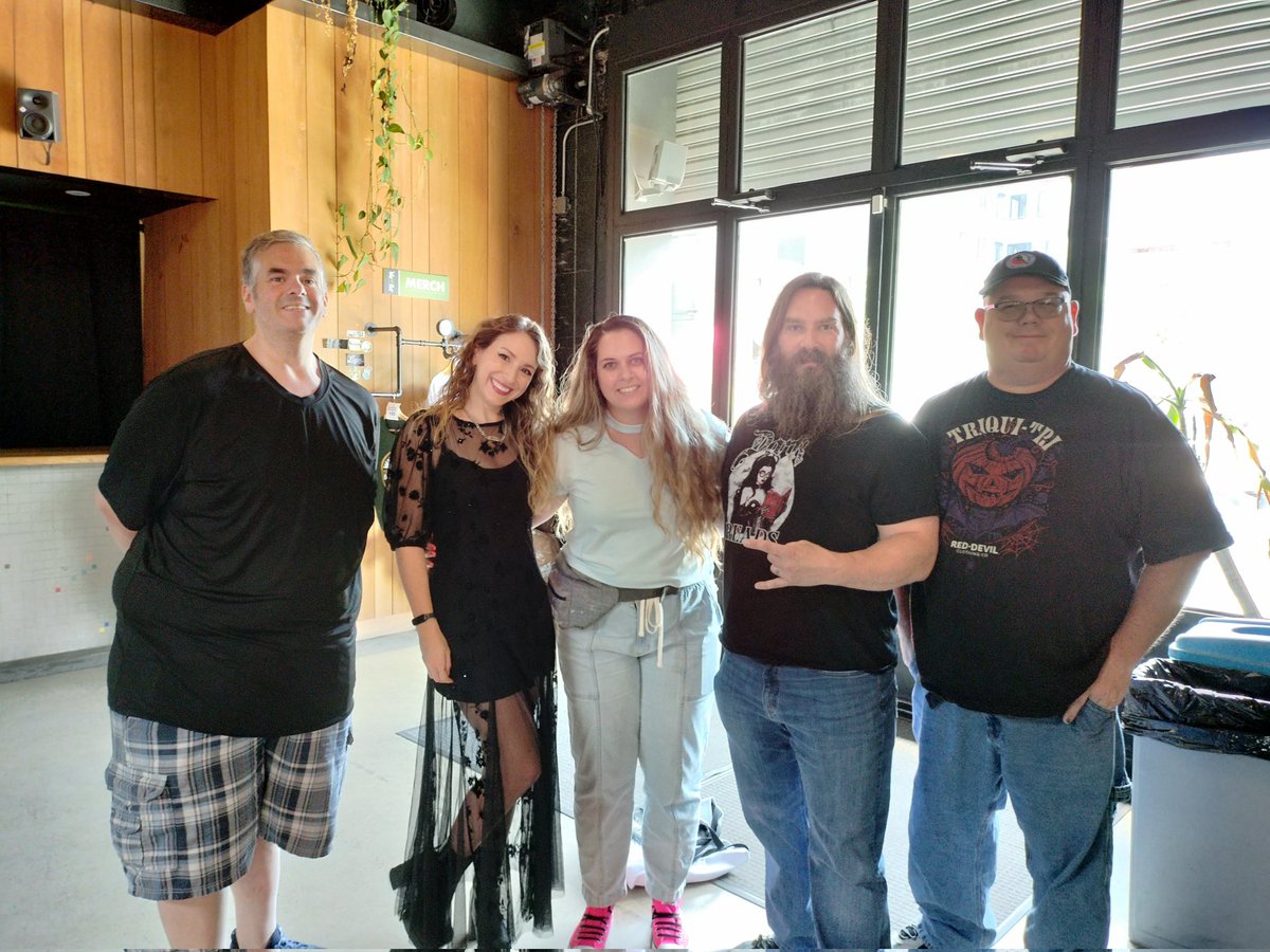 HorrorDepot1's tweet photo. Killer event yesterday with the Brooklyn Horror Society some great authors and friends including Robert Ottone, Rachel Harrison, Brookl Nattic Books, and J.P.Collins.
#indyhorror https://t.co/L1I4hzi435