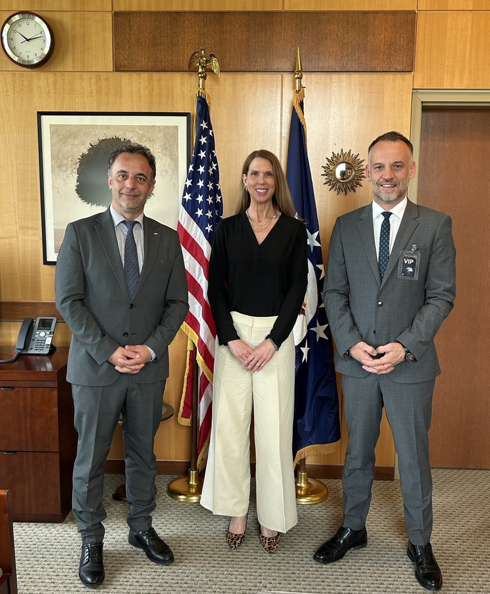 Chargé d’Affaires Nicole Varnes welcomed Deputy Prime Minister Arben Fetai and former Minister of Public Administration Azir Aliu to the U.S. Embassy today. They had a productive discussion on the continued partnership to fight against corruption and promote rule of law and good