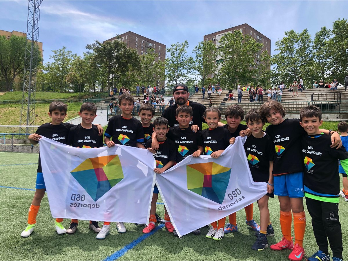 GSD Educación (@gredossandiego) on Twitter photo ¡Campeones! 🏆 Nuestro equipo de Fútbol 7 Benjamín de <a href="/gsd/">gsd</a>.moratalaz se proclamó campeón del grupo 30 de 1ª, logrando el ascenso a preferente. ¡Enhorabuena a jugadores y entrenadores por la gran temporada! @gsdeducacion @clubdeportivogsd #gsdmoratalaz #campeones #fútbol ¡Campeones! 🏆 Nuestro equipo de Fútbol 7 Benjamín de <a href="/gsd/">gsd</a>.moratalaz se proclamó campeón del grupo 30 de 1ª, logrando el ascenso a preferente. ¡Enhorabuena a jugadores y entrenadores por la gran temporada! @gsdeducacion @clubdeportivogsd #gsdmoratalaz #campeones #fútbol