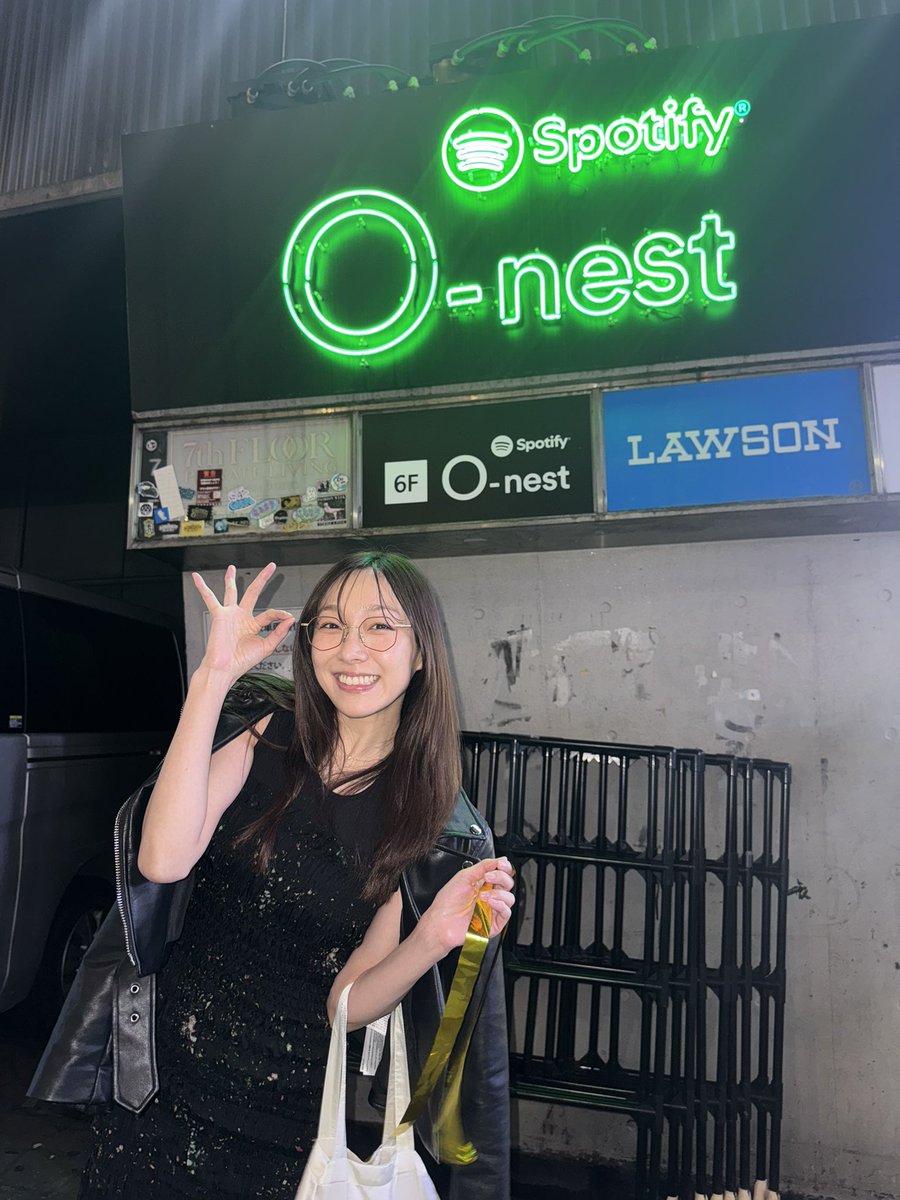 dasuwaikaa's tweet photo. パフォーマンスアドバイザーという名のご褒美タイム浴びてきたよ🌸 https://t.co/BAz56oEdnt