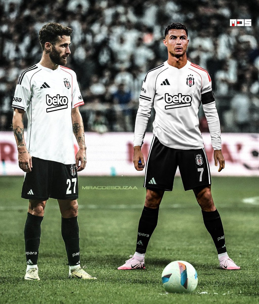 Bir Fotoğrafın Rüyası
Saç Beyazlatır... 

#ComeToBesiktasRonaldo 
#ComeToBesiktasRonaldo 
#ComeToBesiktasRonaldo