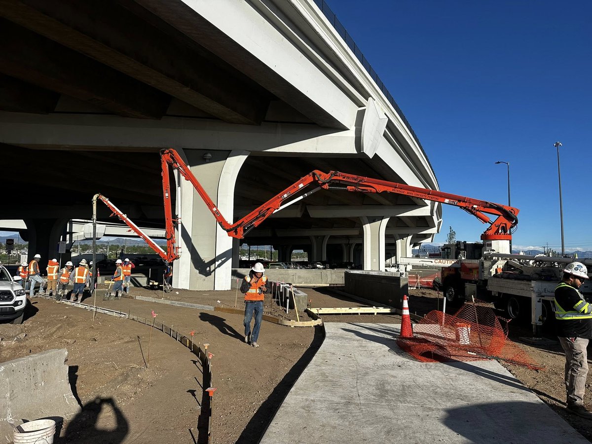 Five-section Z-Booms are a great tool for pumping under overhead obstructions.  Last week in Denver, Colorado, Kraemer North America called on Brundage-Bone to assist at the I-25 &amp; Broadway Underpass Project. 
#BBCP #concretepump #Brundagebone #alliance