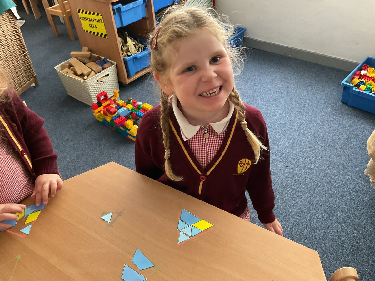 PDA_Rec's tweet image. Exploring shapes in maths today. We used our knowledge of rotating shapes to compose a triangle using a variety of shapes😁 #pdamaths
