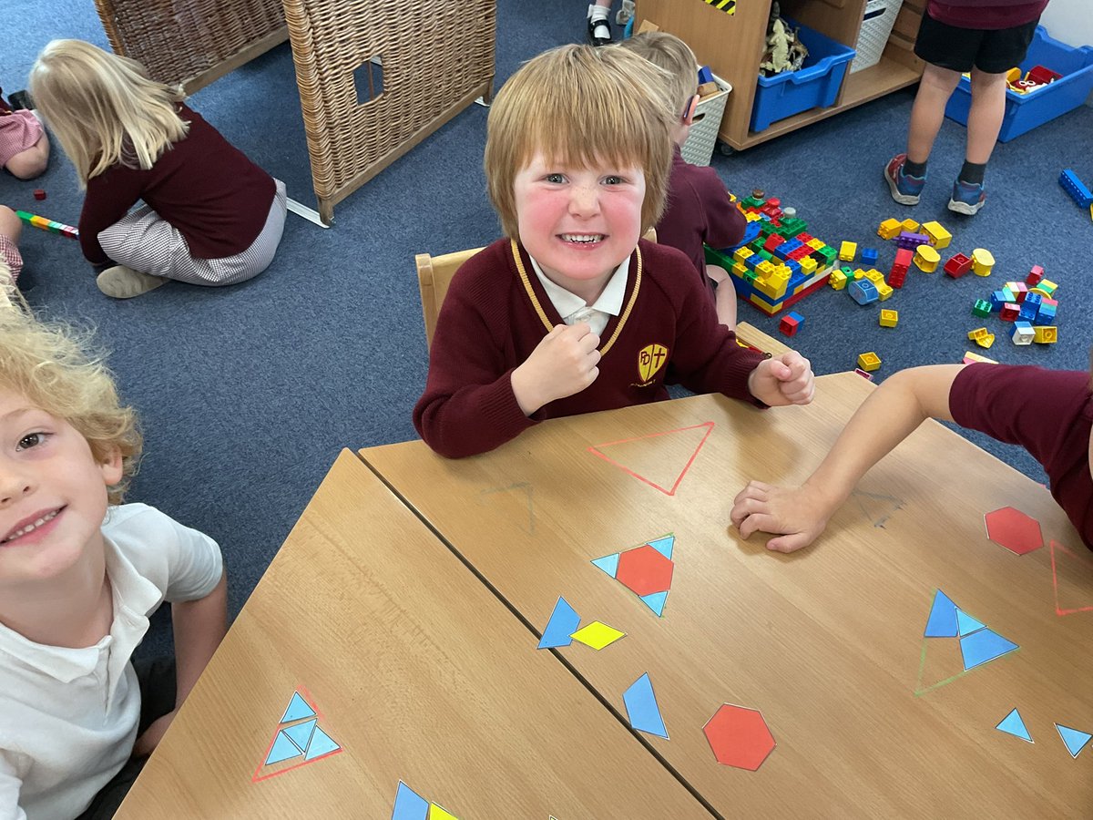 PDA_Rec's tweet image. Exploring shapes in maths today. We used our knowledge of rotating shapes to compose a triangle using a variety of shapes😁 #pdamaths