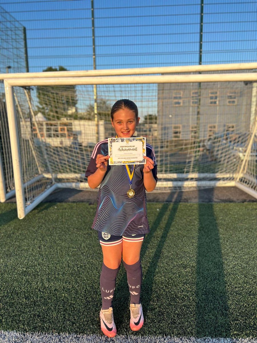 LeedsunitedRTC's tweet photo. 📍St Wilfrids
Phoebe, Lacey, Isabella 🏅🌟 https://t.co/6bmfdKipS7