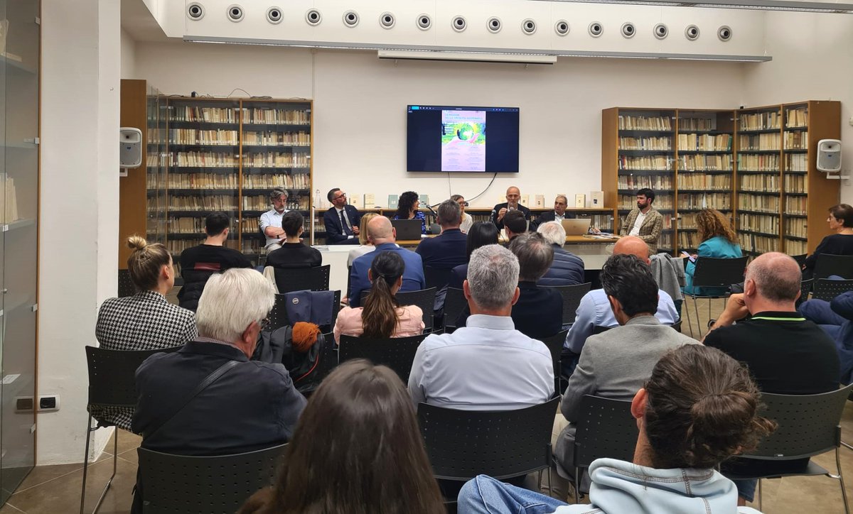 💡On May 15th, Samuele Baroni from Maggioli represented the #GENERA project at the insighful conference "𝗟𝗮 𝗠𝗶𝘀𝘀𝗶𝗼𝗻 𝗱𝗲𝗹𝗹𝗮 𝗖𝗿𝗲𝘀𝗰𝗶𝘁𝗮 𝗦𝗼𝘀𝘁𝗲𝗻𝗶𝗯𝗶𝗹𝗲" hosted by the <a href="/BibliotecaABald/">Biblioteca A.Baldini</a> in Santarcangelo di Romagna!

#energytransition #sustainability