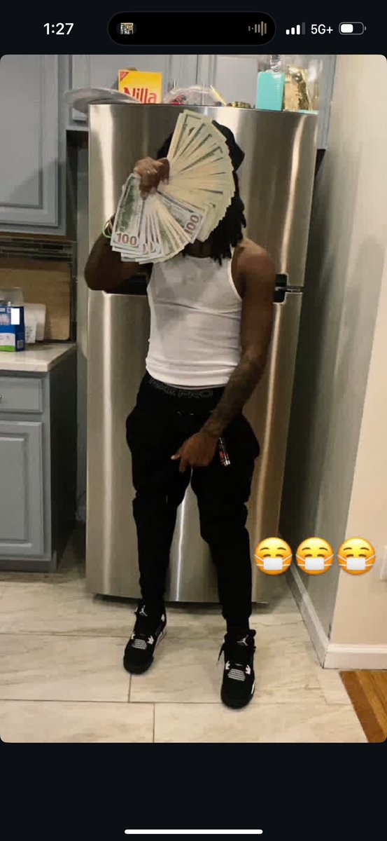 daslimeMT's tweet image. house arrest tingz💕