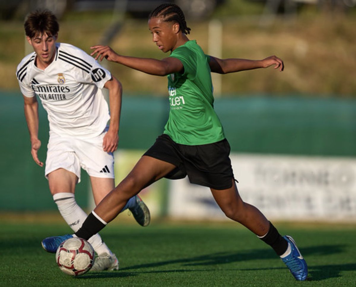 El Club Atlético de Madrid se proclama campeón del IX Torneo de Fútbol Cadete Vicente del Bsoque de Alalpardo y el Real Madrid C.F. se impone en la categoría femenina.