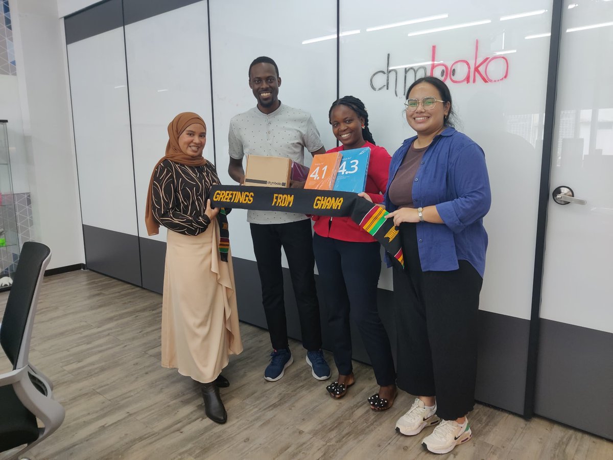 1billionafrica's tweet image. In 2017, through our collaboration with Move The World, we promoted intercultural learning for over 60 young learners in Ghana and the UK.

In 2020, with Dext Technologies, we trained 1,000 students in Hwidiem, Ahafo, using the innovative #ScienceSet kits.