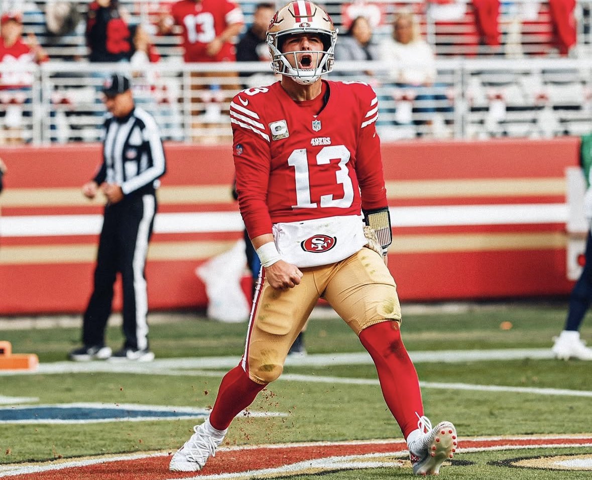 100yardas (@100yardas_) on Twitter photo 🚨ESTA NOCHE TENEMOS 100YARDAS Y HABLAMOS DE BROCK PURDY🚨
⏰22h🇪🇸/14h🇲🇽
🏈Valoramos la extensión de contrato de Purdy y arrancamos el análisis de las divisiones con la NFC y AFC Oeste
🎙️<a href="/PonsetiRadio/">Jose Antonio Ponseti</a> <a href="/luisvjones/">Luis Jones Dougan</a> <a href="/javigomezTV/">Javi Gómez</a> <a href="/sagastiker/">Iker Sagasti</a> y <a href="/Serpicolleidata/">El Sérpico Lleidatà</a>
📍En YouTube y Twitch 🚨ESTA NOCHE TENEMOS 100YARDAS Y HABLAMOS DE BROCK PURDY🚨
⏰22h🇪🇸/14h🇲🇽
🏈Valoramos la extensión de contrato de Purdy y arrancamos el análisis de las divisiones con la NFC y AFC Oeste
🎙️<a href="/PonsetiRadio/">Jose Antonio Ponseti</a> <a href="/luisvjones/">Luis Jones Dougan</a> <a href="/javigomezTV/">Javi Gómez</a> <a href="/sagastiker/">Iker Sagasti</a> y <a href="/Serpicolleidata/">El Sérpico Lleidatà</a>
📍En YouTube y Twitch
