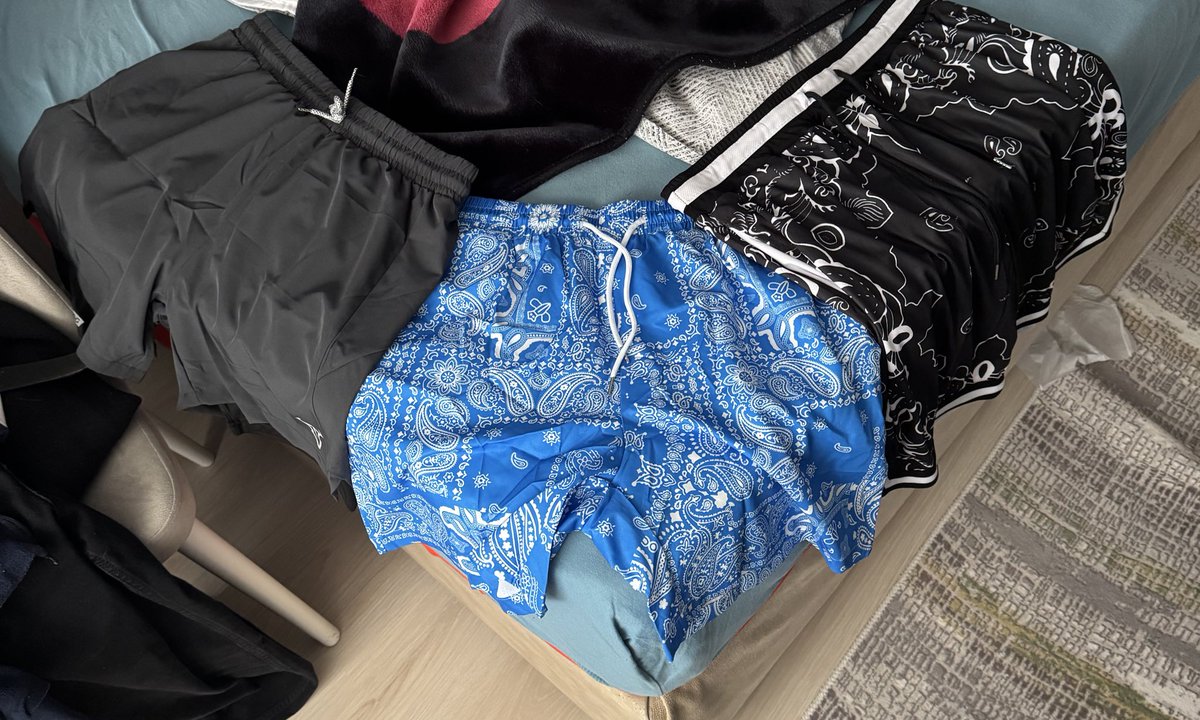 Temu şortlarım gelmis